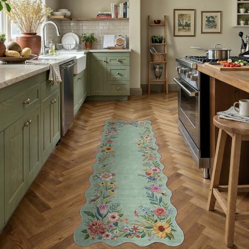 2x6 Floral Green Scalloped Runner Rug - color: Scalloped | Green, size: 2' x 6' (Runner)