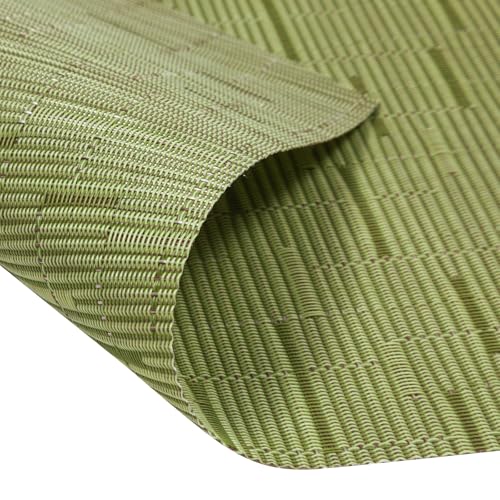 SHACOS Small Round Table Placemats Set of 5 Woven Vinyl Wedge Placemats with Centerpiece Round Table Mats Heat Resistant Wipe Clean (5, Green) - color: Green