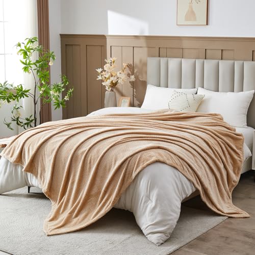 NEWCOSPLAY Fleece Leaves Pattern King Blanket, Brown, 90"x110" - color: Brown, size: King(90"x110")