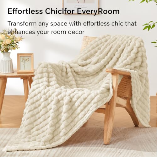 BEDELITE 3D Checked Beige Fleece Throw Blanket for Couch, 50x60 Inches - color: Beige, size: Throw(50"x60")