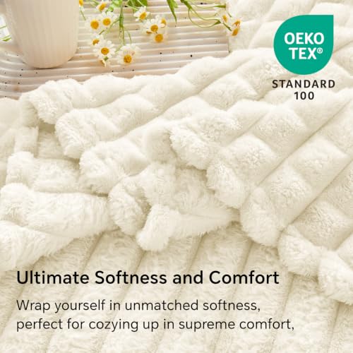 BEDELITE 3D Checked Cream Fleece Throw Blanket for Couch, 50x60 Inches - color: Cream White, size: Throw(50"x60")