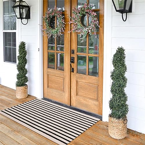 LEEVAN Outdoor Front Porch Rug Washable Under Doormat Layering Door Rug - color: Black and Cream, size: 2'4" x 3'7" (Rectangular)