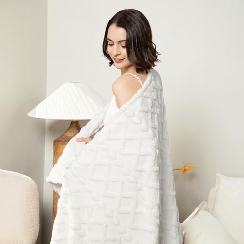 Aganear Fleece Throw Blanket for Bed Couch 90"x108" White - color: White, size: King(108×90in)