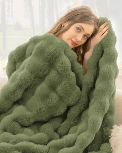 Ultra Soft Cozy Faux Fur Throw Blanket, Fuzzy Plush Thick Bubble Blanket, Oversize Luxury Fluffy Blanket for Couch, Bed, and Living Room, 60x80 Inches, Green - color: Green, size: Twin(60" X 80")