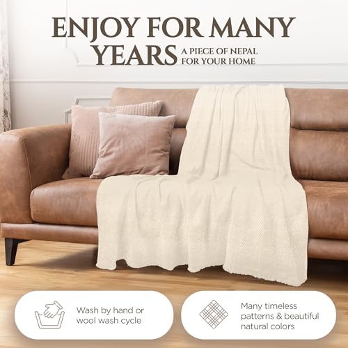 Cashmere Blanket – Hand Woven 100% Cashmere Wool Throw Blanket, 135 x 270 cm – Plain Cozy, and Soft Blanket for Bed, Sofa, or Couch - Made in Nepal - color: White