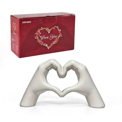 White Heart Hands Sculpture Home Decor, Resin Love Statue for Gift - color: White, size: Small