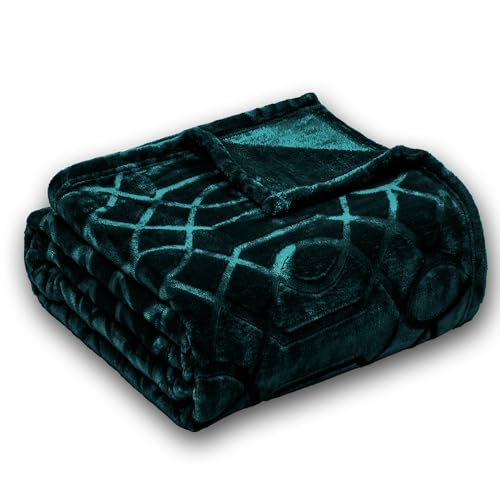 Soft Cozy Fleece Queen Size Blanket, 90x90 Inches – Lightweight Plush Blanket for Bed, Fuzzy 3D Jacquard Design - Forest Green - color: Forest Green, size: Queen (90" x 90")