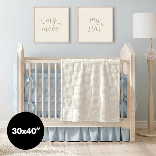 Americanflat 30x40 Jacquard Kids Throw Blanket - Soft and Breathable Mini Fleece Throw Blanket for Couch, Bed, Chair - Fleece Blankets Perfect for Home, Bedroom, or Outdoor - Heart Design in Cream - color: Cream, size: 30x40, style: Heart