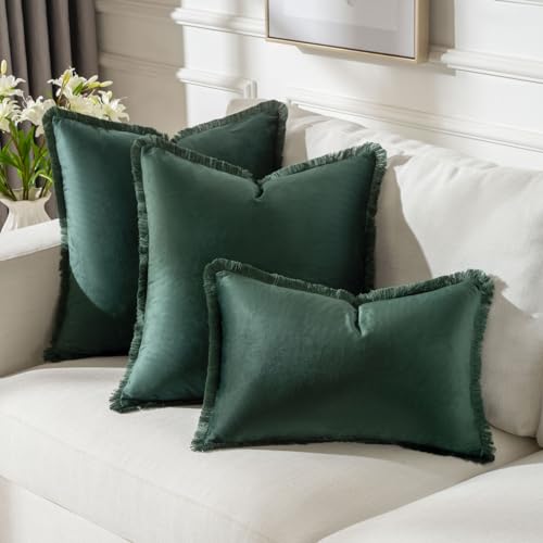 FUTEI Pack of 2 Velvet Throw Pillow Covers 20x20 Inch, Army Green - color: Army Green, size: 20" x 20" (Pack of 2)