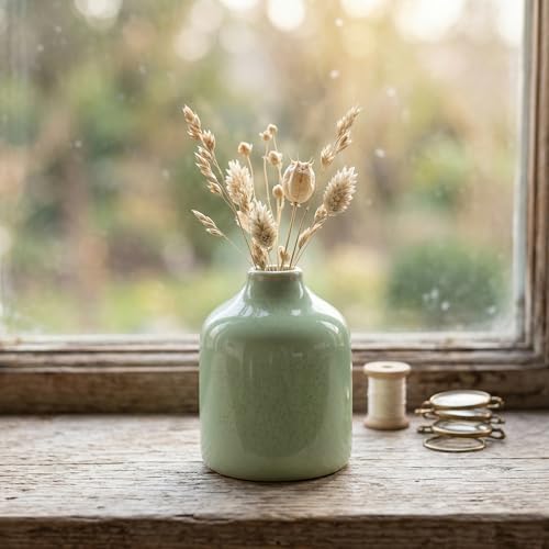 Sunddo Small Green Ceramic Bud Vase, 4 inch - color: Green, size: 4 inch