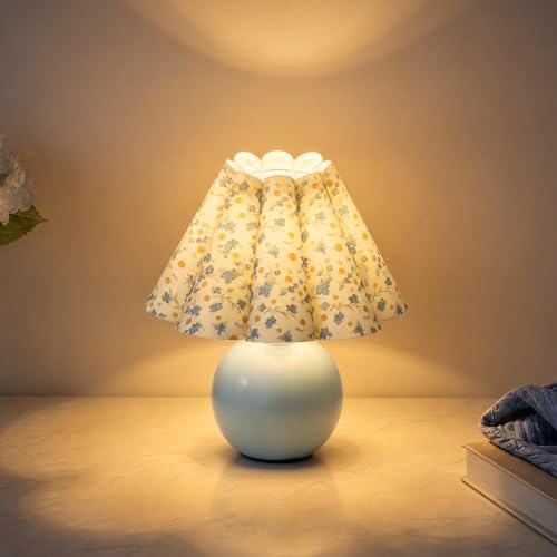 Blue Ceramic Small Table Lamp for Small Space, Cute Bedside Lamps Nightstand Mini Lamps, Scalloped Shade Lamp for Kitchen Counter, Bookshelf, Kids Dorm - color: Blue