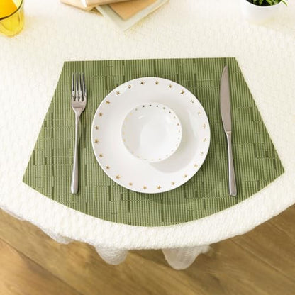 SHACOS Small Round Table Placemats Set of 5 Woven Vinyl Wedge Placemats with Centerpiece Round Table Mats Heat Resistant Wipe Clean (5, Green) - color: Green