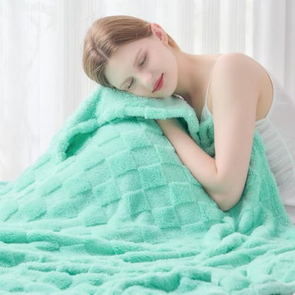NEWCOSPLAY 3D Checkered Flannel Throw Blanket, Aqua Checkered, 50"x70" - color: Aqua Checkered, size: Throw(50"x70")
