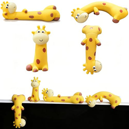 4Pcs Giraffe Monitor Figurines, Monitor Buddy, Mini Desk Figurines - color: Gold-giraffe