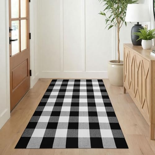 KILOCOCO Buffalo Plaid Checkered Rug 3x5 ft Black White Front Door Rug - color: Black and White, size: 3' x 5' (Rectangular)