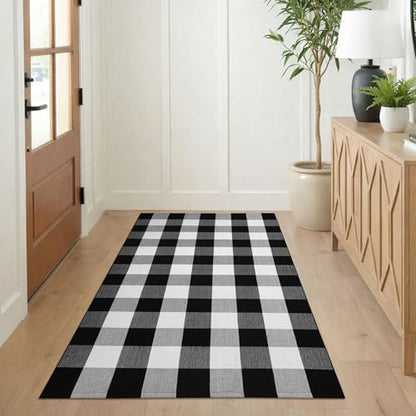 KILOCOCO Buffalo Plaid Checkered Rug 3x5 ft Black White Front Door Rug - color: Black and White, size: 3' x 5' (Rectangular)