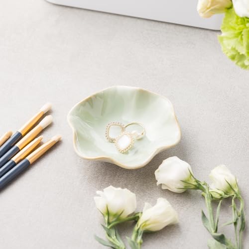 Ceramic Ring Dish, Jewelry Trinket Tray for Rings and Earrings - color: Light Green