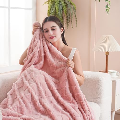 Pink Fleece Throw Blanket for Couch Sofa 50”x60” with Diamond Checkered - color: Pink, size: Throw(50"x60")
