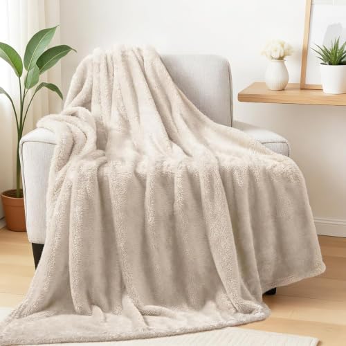 Exclusivo Mezcla Fuzzy Large Fleece Throw Blanket for Couch, Beige - color: Beige, size: 50x70 IN