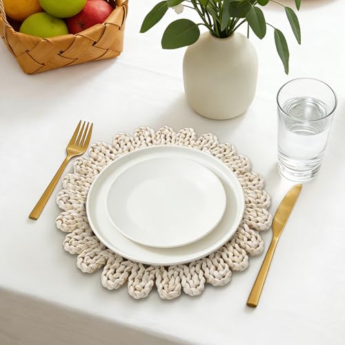 13" Round Woven Placemats Set, Wicker Chargers for Dinner Plates, Heat Resistant Corn Husk Place Mats, Boho Rattan Plate Chargers for Dining Table Decor, Family Gatherings & Holiday Entertaining