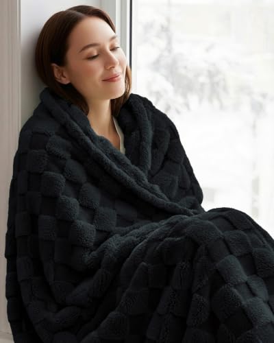 Utopia Bedding Plush Checkered Fleece Blanket Black Throw, 50x60 Inches - color: Black, size: Throw