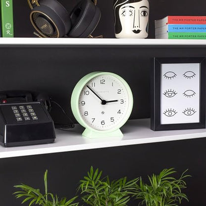 NEWGATE® M Mantel 에코 책상 시계 | 모던 라운드 디자인 | 네오 민트 그린 - color: 네오 민트