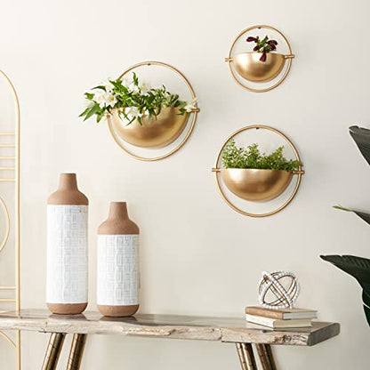 Deco 79 Metal Geometric Indoor Outdoor Wall Planter Indoor Outdoor Hanging Planter, Set of 3 Plant Hanger 15", 13", 10"H, Gold