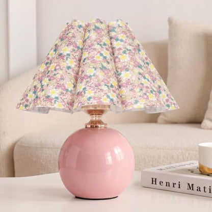 Pink Ceramic Small Table Lamp for Small Space, Cute Bedside Lamps Nightstand Mini Lamps, Scalloped Shade Lamp for Kitchen Counter, Bookshelf, Kids Dorm - color: Pink