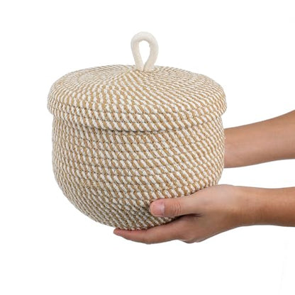 Angoily Storage Basket, 6.6 Quarts Woven Cotton Rope Basket with Lid, 1.6 Gal Small Round Decorative Storage Organizier Bin Box for Nursery, Living Room, Blanket, Home Decor, Bedroom