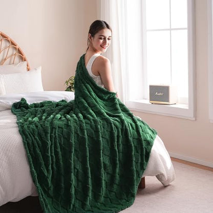 Green Fleece Throw Blanket for Couch Sofa 60”x80” with Diamond Checkered - color: Green, size: Twin(60"x80")