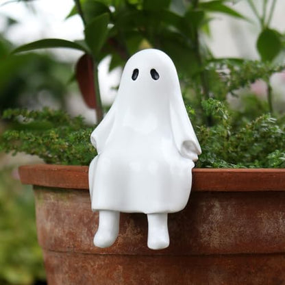 Halloween Ghost Figurine in Sitting Posture Resin Ghost Statue 1 Pcs - color: Styl 7