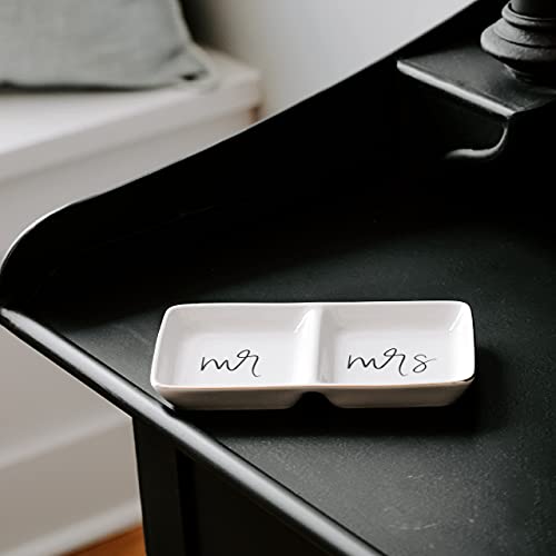 Sweet Water Decor Mr and Mrs Ring Dish - Personalized Wedding & Engagement Gift, Ring or Jewelry Dish Holder - Trinket Tray & Bedroom Decor - Ceramic White - style: Mr. & Mrs.