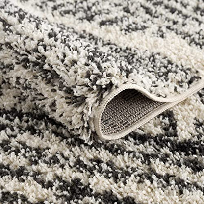Hauteloom Berber Shag Collection - Fishhook Farmhouse Living Room Bedroom Area Rug with Tassel - Fluffy Plush High Pile Carpet - Southwestern Bohemian Tribal Style - Beige, Black - 5'3" x 7'3" - color: Light Brown, Black, White / Fishhook Fishh, size: 5'3