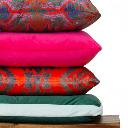 Boho Decorative Throw Pillow Covers, Set of 4, 18x18 Inch Modern Paisley Accent Pillow Covers 4-Pack - color: Modern Mandala