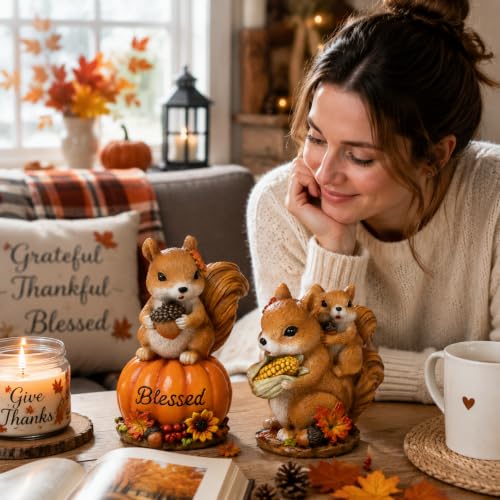 Hodao Fall Squirrel Decor, 2-Piece Resin Thanksgiving Figurine Set - color: Squirrel