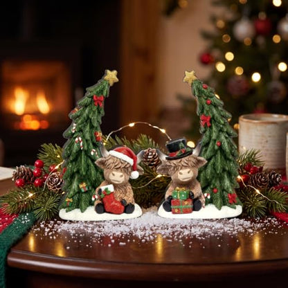 Yuntau 2 Pcs Christmas Highland Cow Figurines Decor Wooden Highland Cows Statues with Christmas Tree Table Ornament Gift for Home Decor Xmas Party Supplies Decoration - style: Christmas Highland Cow