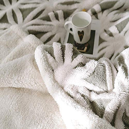 UKELER Grey Flannel Sherpa Throw 60''×50'' Soft Plush Flannel Blanket Throws for Bed/Couch/Sofa/Office/Camping - color: C-grey, size: 50''x60''