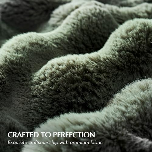 EverGrace Faux Rabbit Fur Bubble Throw Blanket, 50"x60", Green - color: Solid Green, size: 50"x60"
