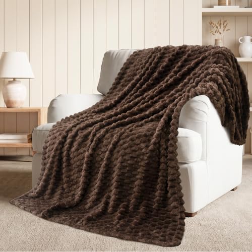 Vessia Flannel Fleece Twin Blanket, 3D Jacquard Brown Fuzzy and Warm Blanket for Couch, Sofa, Bed, 300GSM Super Soft Touch Cozy Home Decor for All Seasons (60x80 inches) - color: Brown, size: 60x80inch