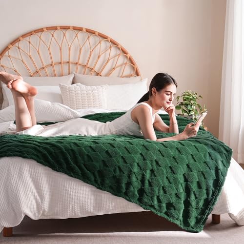 Green Fleece Throw Blanket for Couch Sofa 50”x60” with Diamond Checkered - color: Green, size: Throw(50"x60")