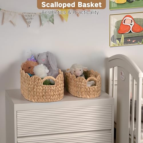 iEGrow Scalloped Wicker Basket, Set of 2 Hand-Woven Natural Rattan Baskets with Built-in Handles, Water Hyacinth Storage Oval Cute Baby Baskets for Nursery, Organizing, Decor and Shelves - color: Natural-water Hyacinth, size: Oval