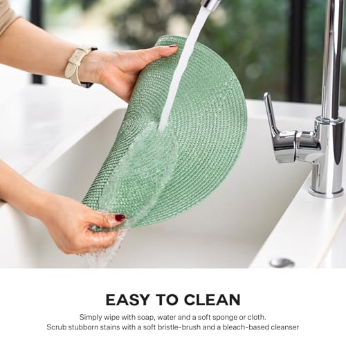 Baroyal Round Placemats Set of 8 Plastic Woven Placemats Washable Wipeable Table Mats for Dining Table Heat Resistant Non-Slip Circle Place Mats (Green) - color: Green
