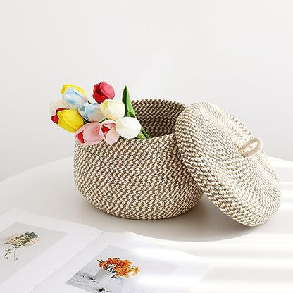 Angoily Storage Basket, 6.6 Quarts Woven Cotton Rope Basket with Lid, 1.6 Gal Small Round Decorative Storage Organizier Bin Box for Nursery, Living Room, Blanket, Home Decor, Bedroom