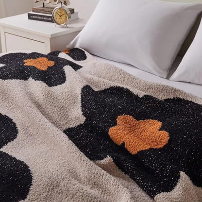 GY Blanket Throw Big Flower Pattern Throw Fuzzy Fleece Microfiber for Couch Chairs Sofa Girls Women Home Decorative All Season, 51"x71", Beige