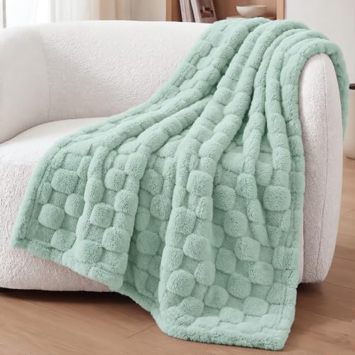 Utopia Bedding Plush Checkered Fleece Blanket Sage Green Throw, 50x60 Inch - color: Sage Green, size: Throw