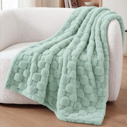 Utopia Bedding Plush Checkered Fleece Blanket Sage Green Throw, 50x60 Inch - color: Sage Green, size: Throw