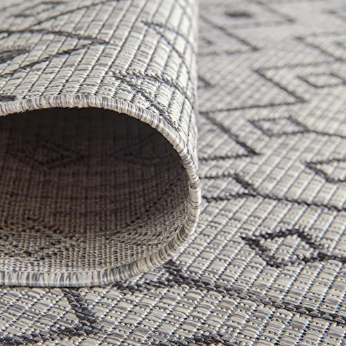 Unique Loom Outdoor Trellis Collection Area Rug - Tribal Trellis (3' 3" x 5' 3" Oval, Gray/ Black) - color: Gray/Black, size: 3'3" x 5'3" (Oval)