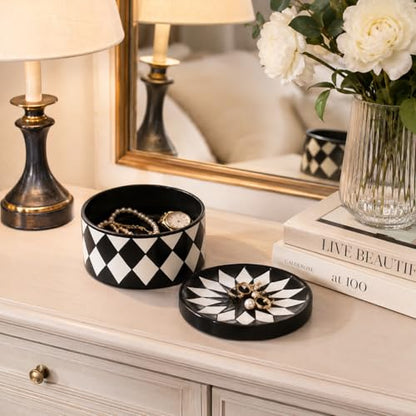 Decorative Storage Box with Lid, Black and white checkerboard Jewelry Box, Modern Round Decorative Box for Dresser, Coffee Table, Entryway Ideal for Jewelry, Trinkets And Small Accessories