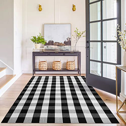 KILOCOCO Buffalo Plaid Checkered Rug 5x7 ft Black White Living Room Rug - color: Black and White, size: 5' x 7' (Rectangular)
