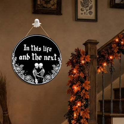 Gothic Home Decoration, Funny Couple Wooden Hanging Sign - color: Black-next